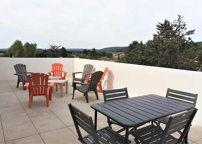 La Cazarelle Bed & Breakfast