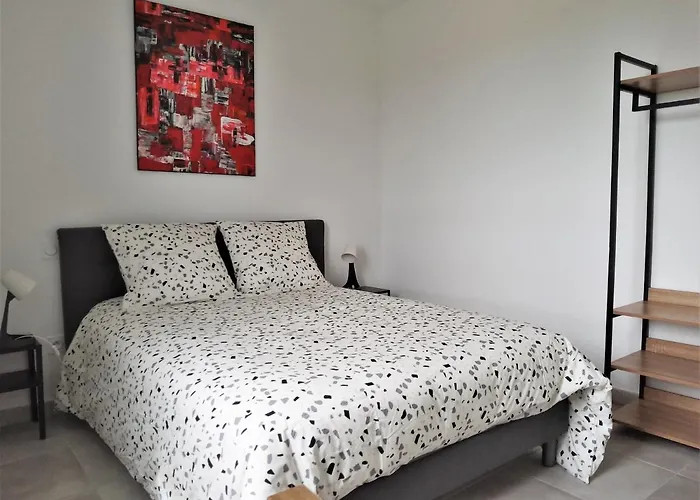 Bed & Breakfast La Cazarelle *